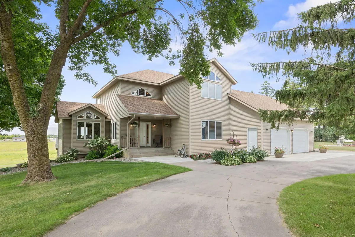 1450 Jefferson Street Se, Hutchinson, MN 55350 - #1