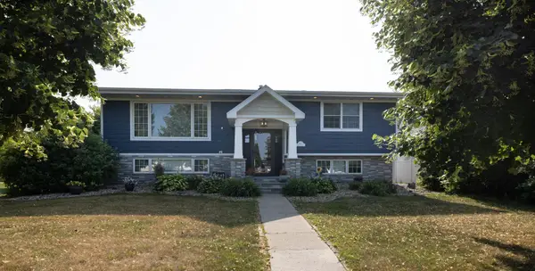 407 Hougen Street S, Northwood, ND 58267