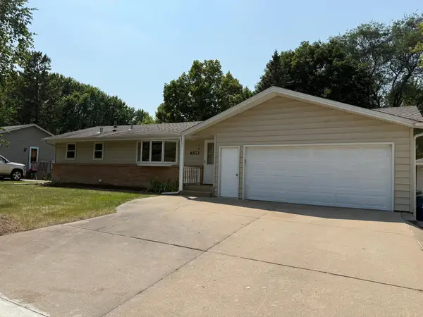 6573 Berkshire Lane N, Maple Grove, MN 55311