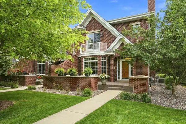 10776 Falling Water Lane #H, Woodbury, MN 55129