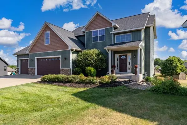 1615 Rolling Hills Lane, River Falls, WI 54022