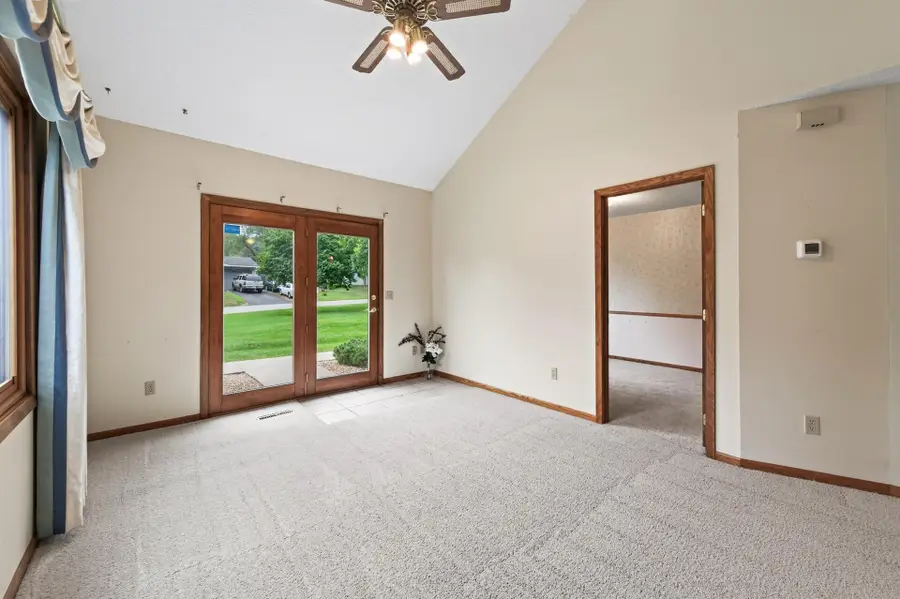 548 Auburn Place Nw #A, Elk River, MN 55330 - #2