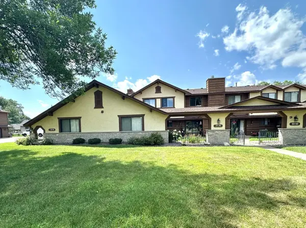 79 126th Lane Nw, Coon Rapids, MN 55448