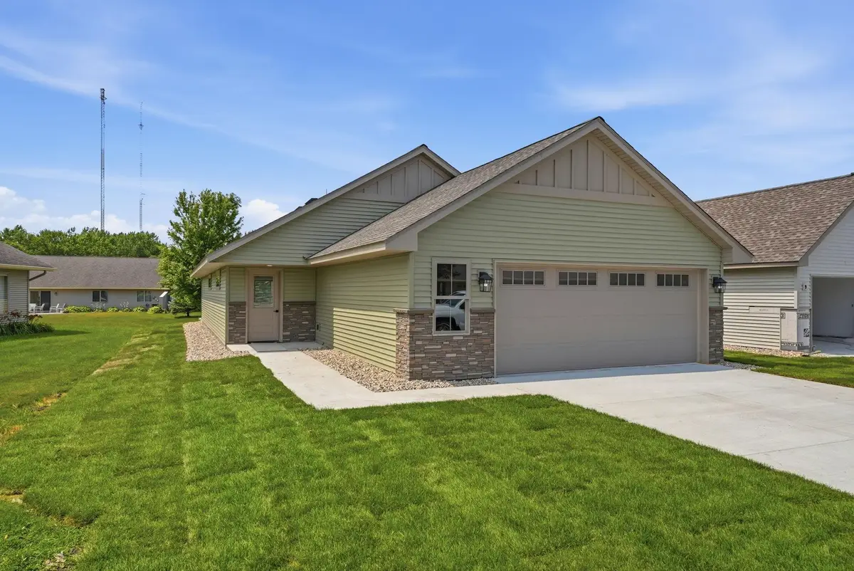 1807 Upper Trentwood Circle Ne, Willmar, MN 56201 - #1