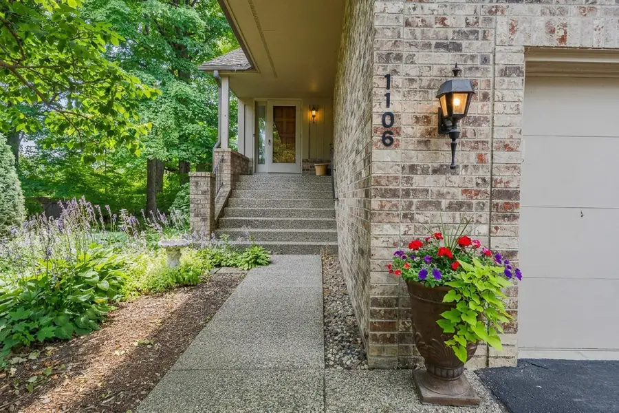 1106 Hollybrook Drive, Wayzata, MN 55391 - #2
