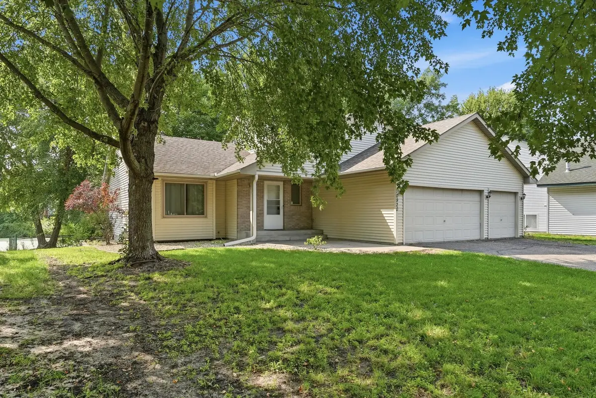 10920 Xeon Street Nw, Coon Rapids, MN 55433 - #1
