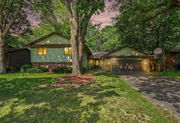 10852 Fillmore Street Ne, Blaine, MN 55434