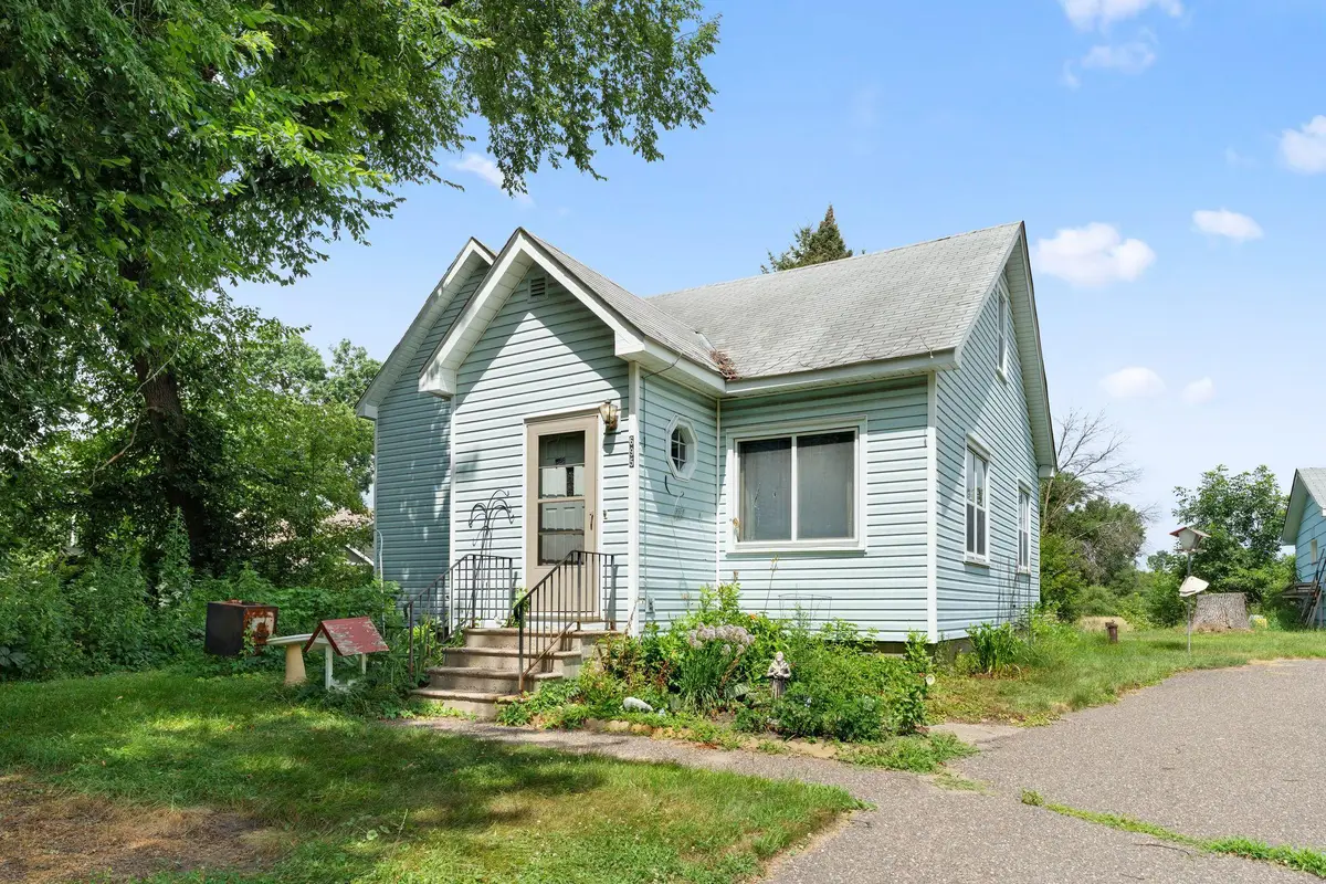 695 N Oak Drive, Vadnais Heights, MN 55127 - #1