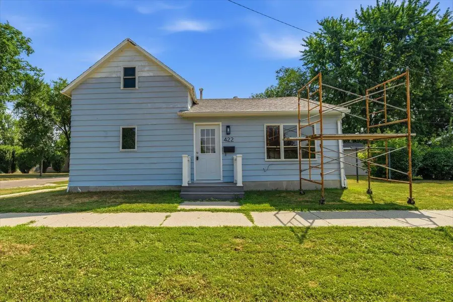 422 2nd Street N, Wahpeton, ND 58075 - #2