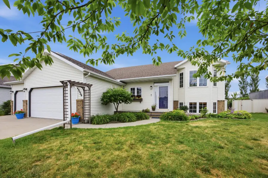 3526 46th Avenue S, Fargo, ND 58104 - #3