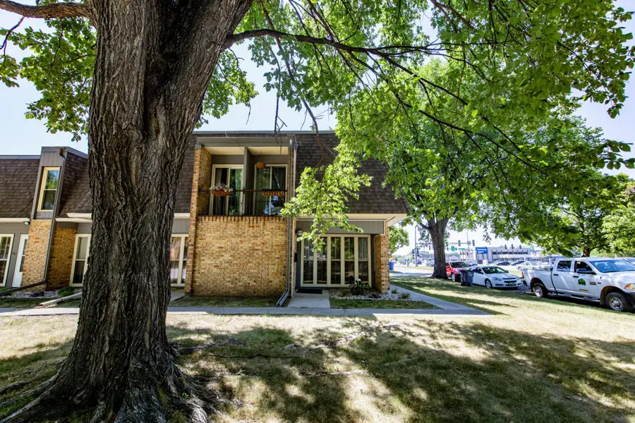801 23rd Avenue S, Moorhead, MN 56560 - #3