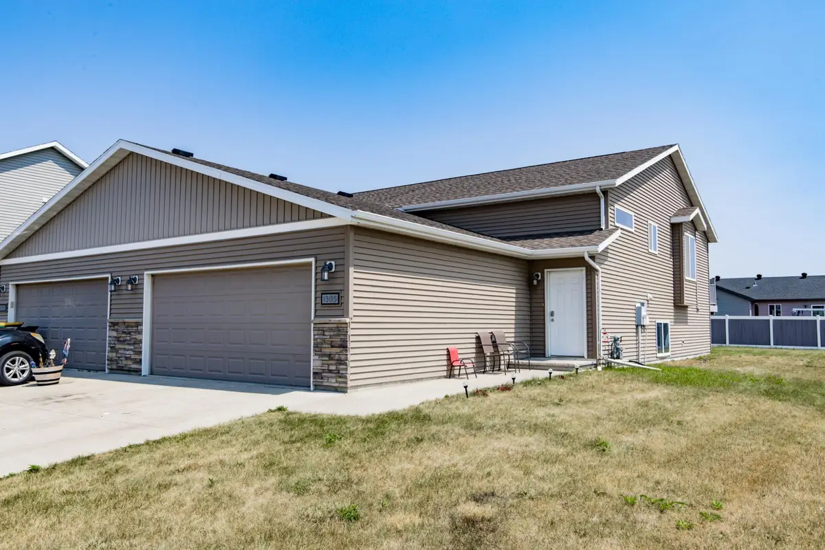 1305 5th Street Nw, West Fargo, ND 58078 - #1