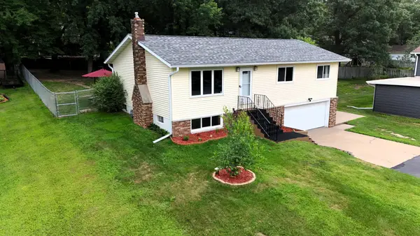 1127 5th Street E, Altoona, WI 54720