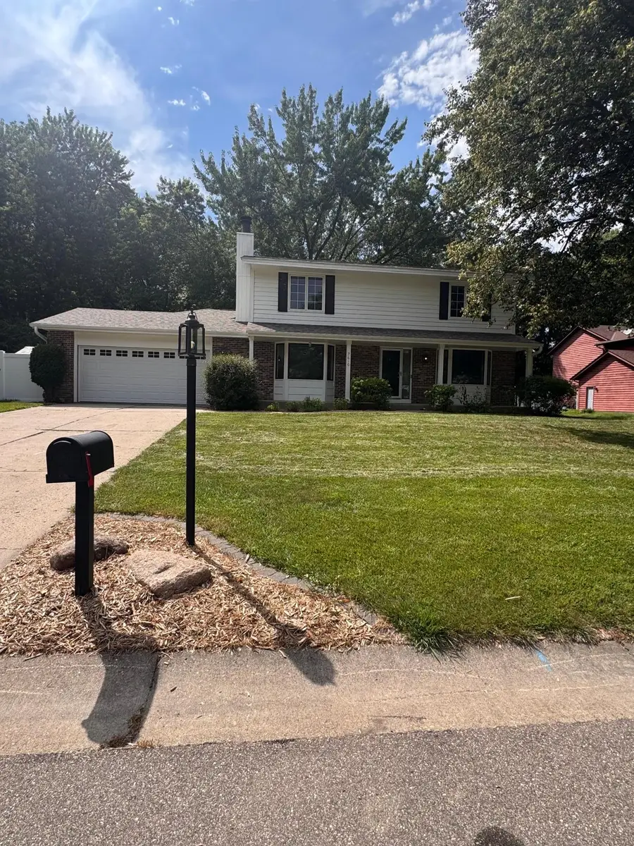 7610 Heritage Road, Eden Prairie, MN 55346 - #2