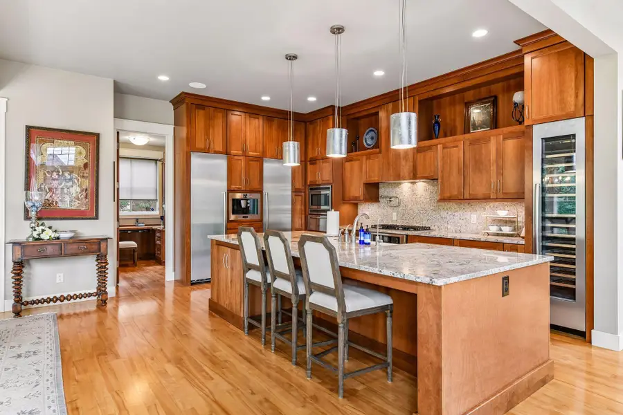 2224 Portico Green, Wayzata, MN 55391 - #2