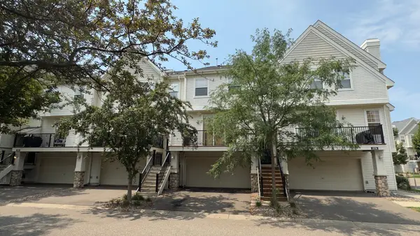 2578 136th Street W #98, Rosemount, MN 55068