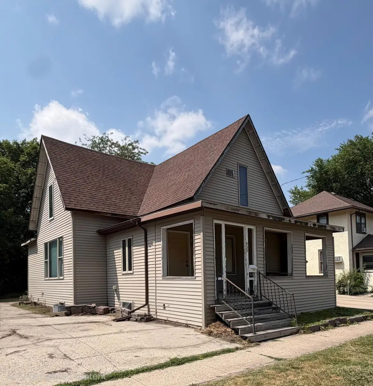 409 9th Street S, Fargo, ND 58103 - #1