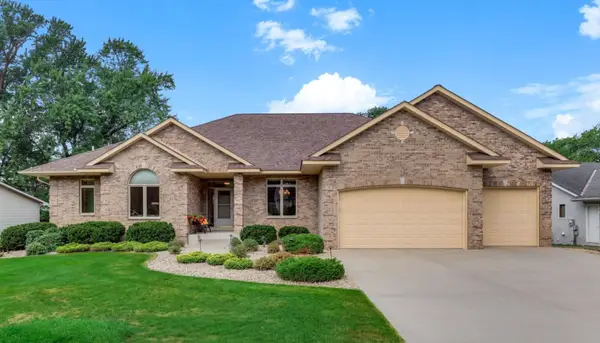3205 Woodbridge Street, Shoreview, MN 55126