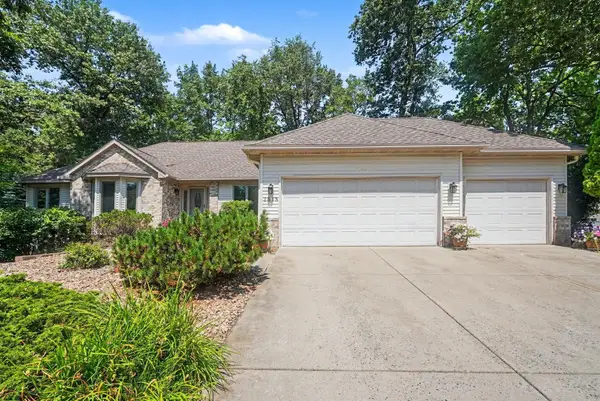 1513 Broken Oak Court, Hugo, MN 55038