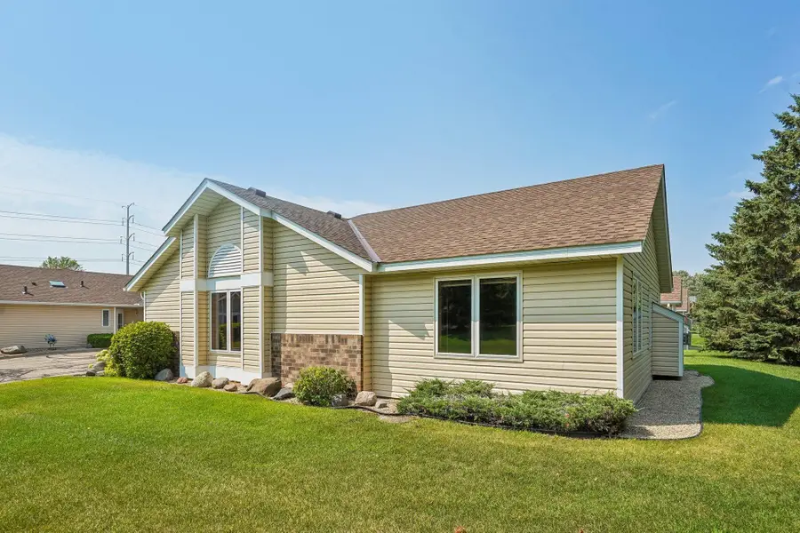 9126 Windsor Lane N, Brooklyn Park, MN 55443 - #2