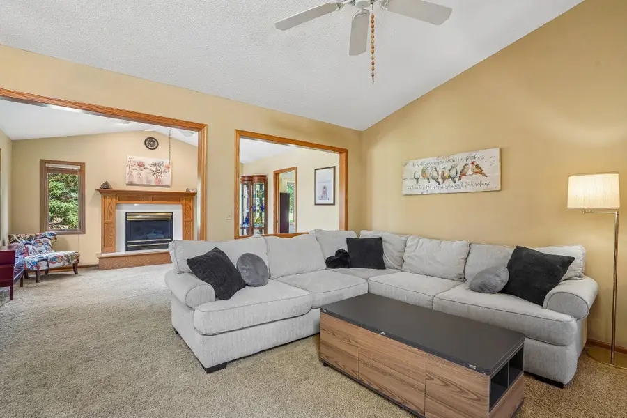 9126 Windsor Lane N, Brooklyn Park, MN 55443 - #3
