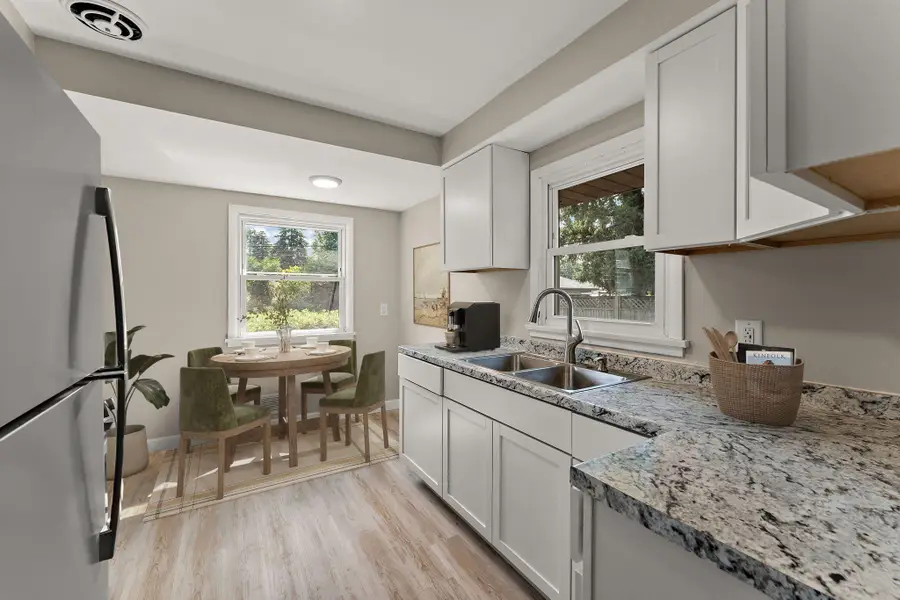5906 Dupont Avenue N, Brooklyn Center, MN 55430 - #3