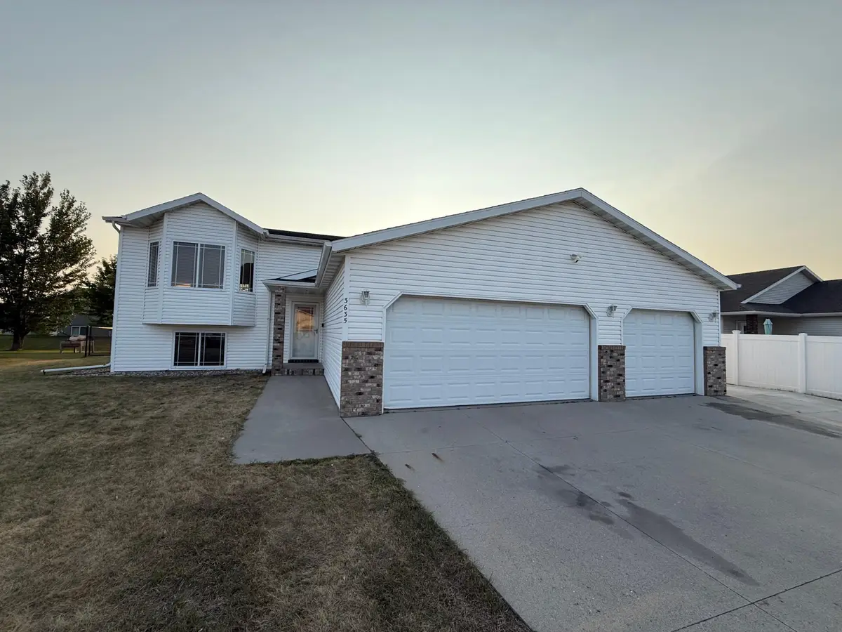3635 Harrison Street S, Fargo, ND 58104 - #1
