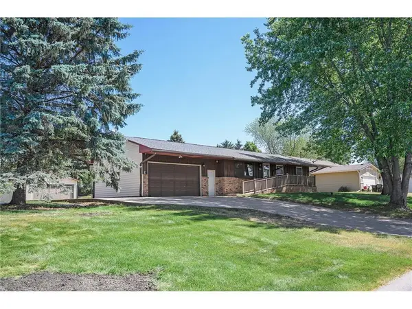 1515 143rd Avenue Ne, Ham Lake, MN 55304
