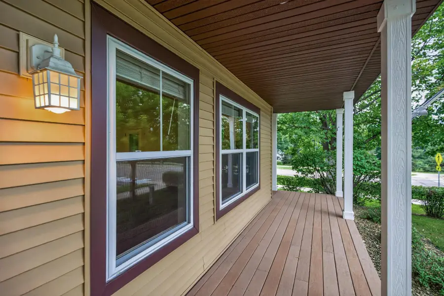 1548 Legacy Parkway E, Maplewood, MN 55109 - #2