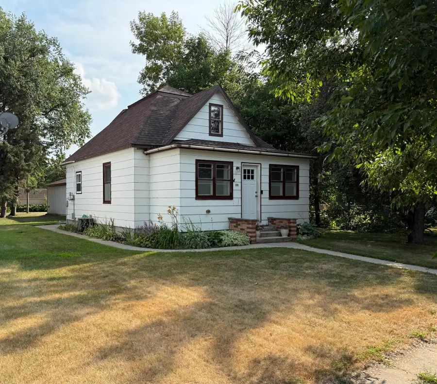 308 E Main Avenue, Fertile, MN 56540 - #2