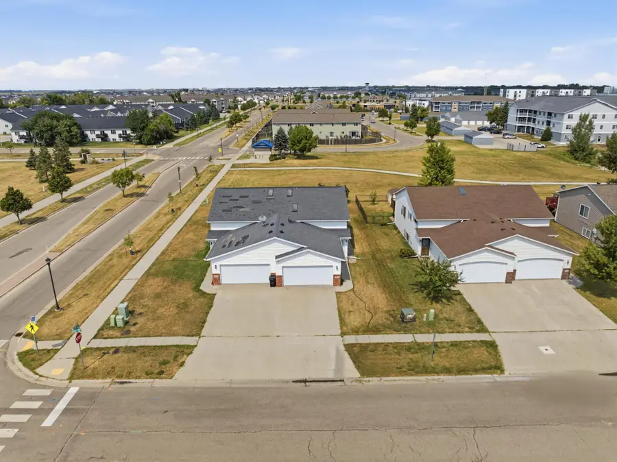 812 34th Avenue W, West Fargo, ND 58078 - #3