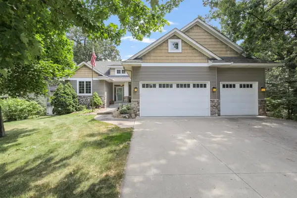 8415 Groveland Road, Mounds View, MN 55112