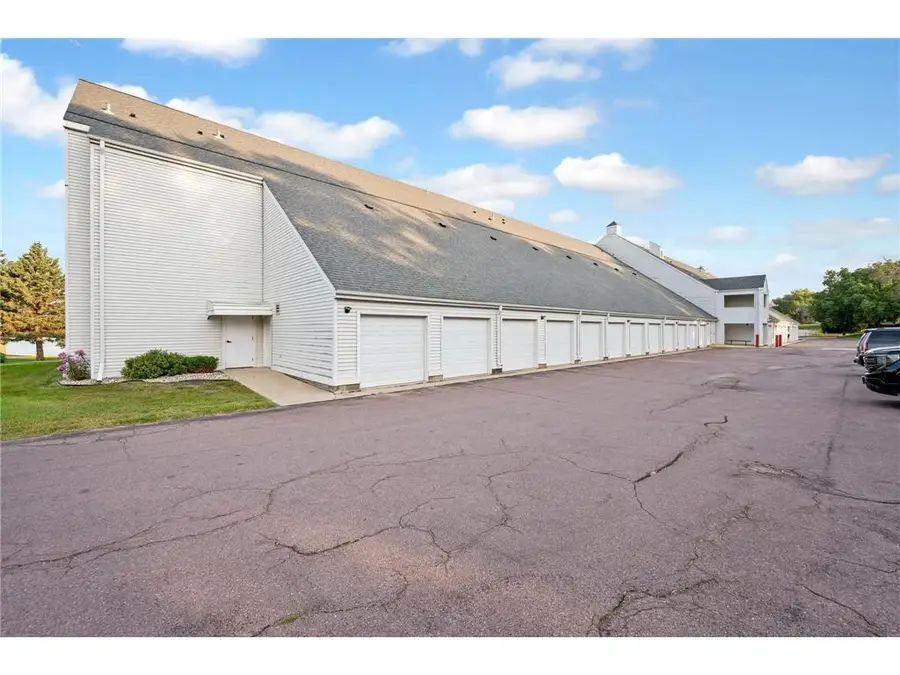 101 Albion Avenue #201, Fairmont, MN 56031 - #2
