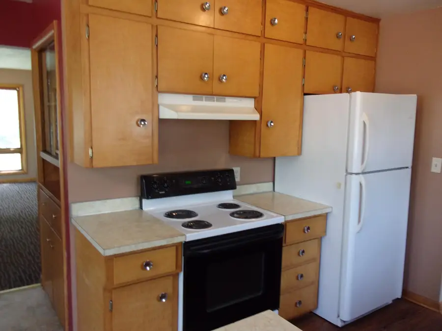 218 E 2nd Street, Blue Earth, MN 56013 - #3