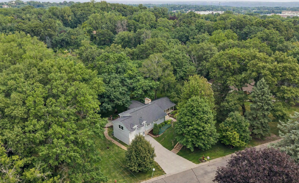 129 Teresa Drive, West Saint Paul, MN 55118