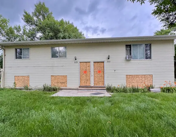 111-113 32nd Avenue N, Fargo, ND 58102