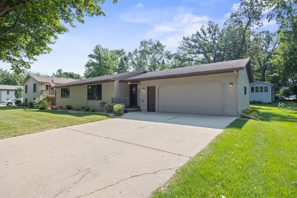665 Lakewood Drive Sw, Hutchinson, MN 55350