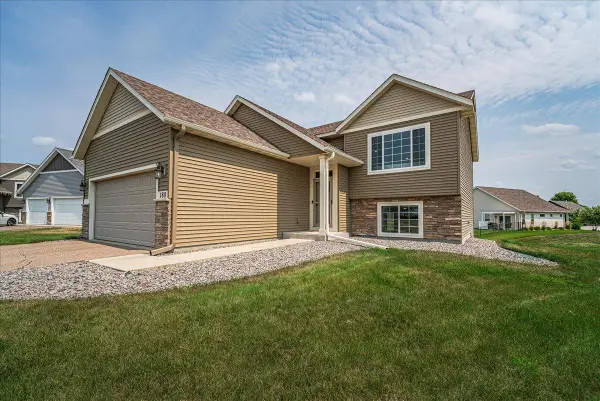 180 Tuttle Dr, Hastings, MN 55033