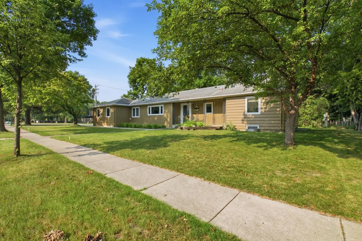 1128 11th Street Sw, Willmar, MN 56201 - #1