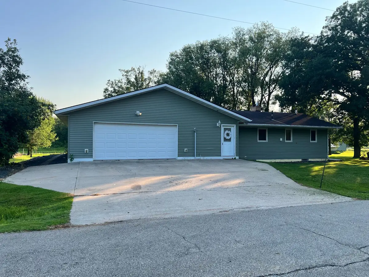 2689 and 2688 Oak Loop Nw, Baudette, MN 56623 - #1