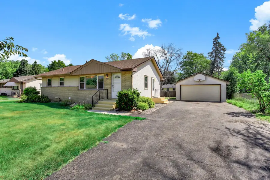 6936 Newton Avenue N, Brooklyn Center, MN 55430 - #2