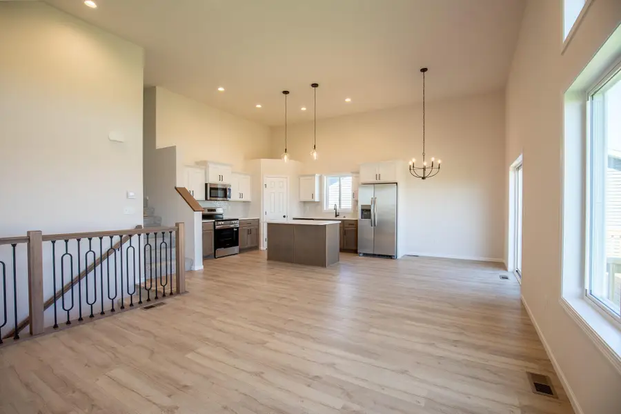 412 Lionheart Drive, Horace, ND 58047 - #2