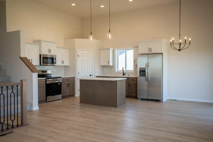 412 Lionheart Drive, Horace, ND 58047 - #3