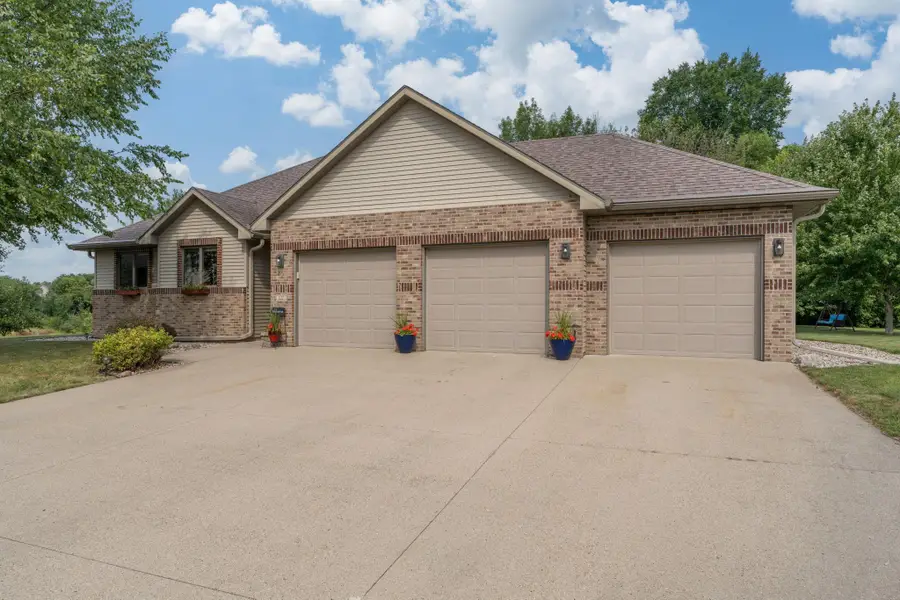 120 Sunburst Circle, Mankato, MN 56001 - #3