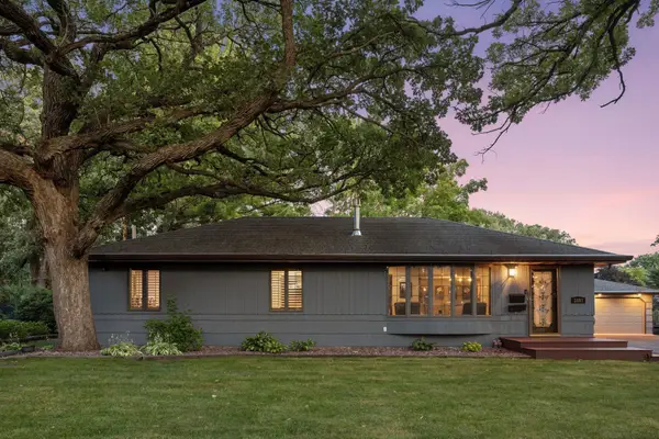 3801 W 114th Street, Bloomington, MN 55431