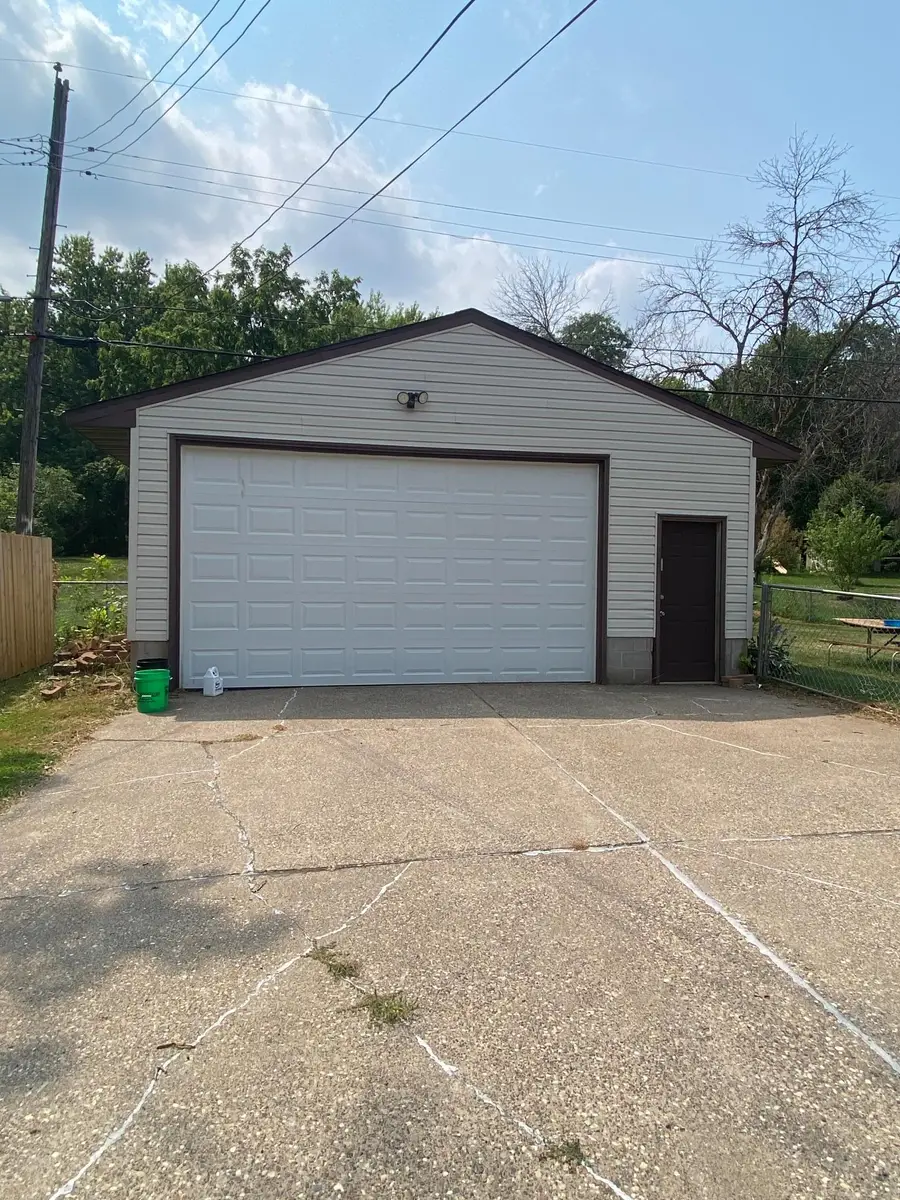 1733 White Bear Avenue N, Maplewood, MN 55109 - #3