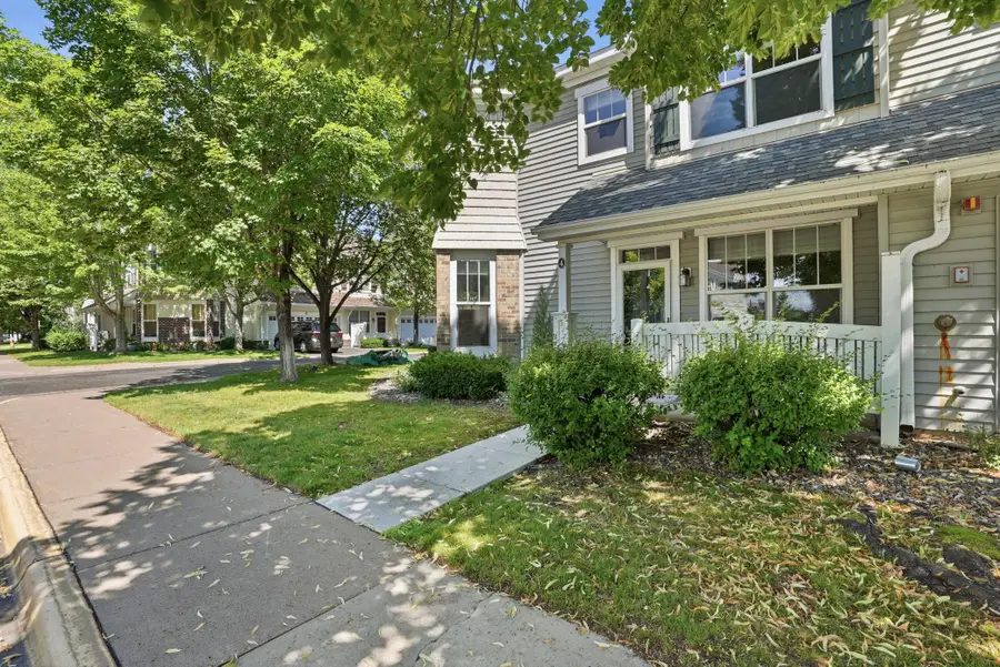 1601 Woodlynn Avenue #4, Maplewood, MN 55109 - #3
