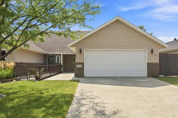 843 12 1/2 Avenue W, West Fargo, ND 58078