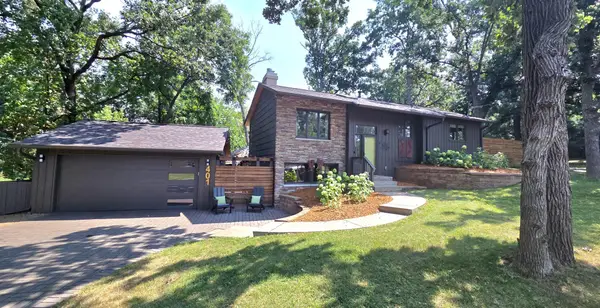 401 Birchwood Avenue, White Bear Lake, MN 55110