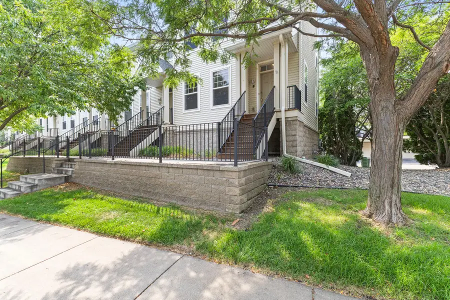 11323 Davenport Circle Ne #F, Blaine, MN 55449 - #2
